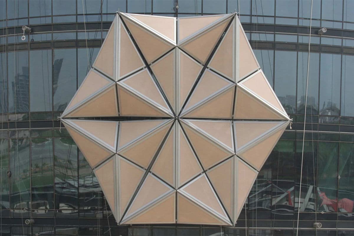 Al Bahar Towers, Abu Dhabi, United Arab Emirates. 2011–2020. Photo: