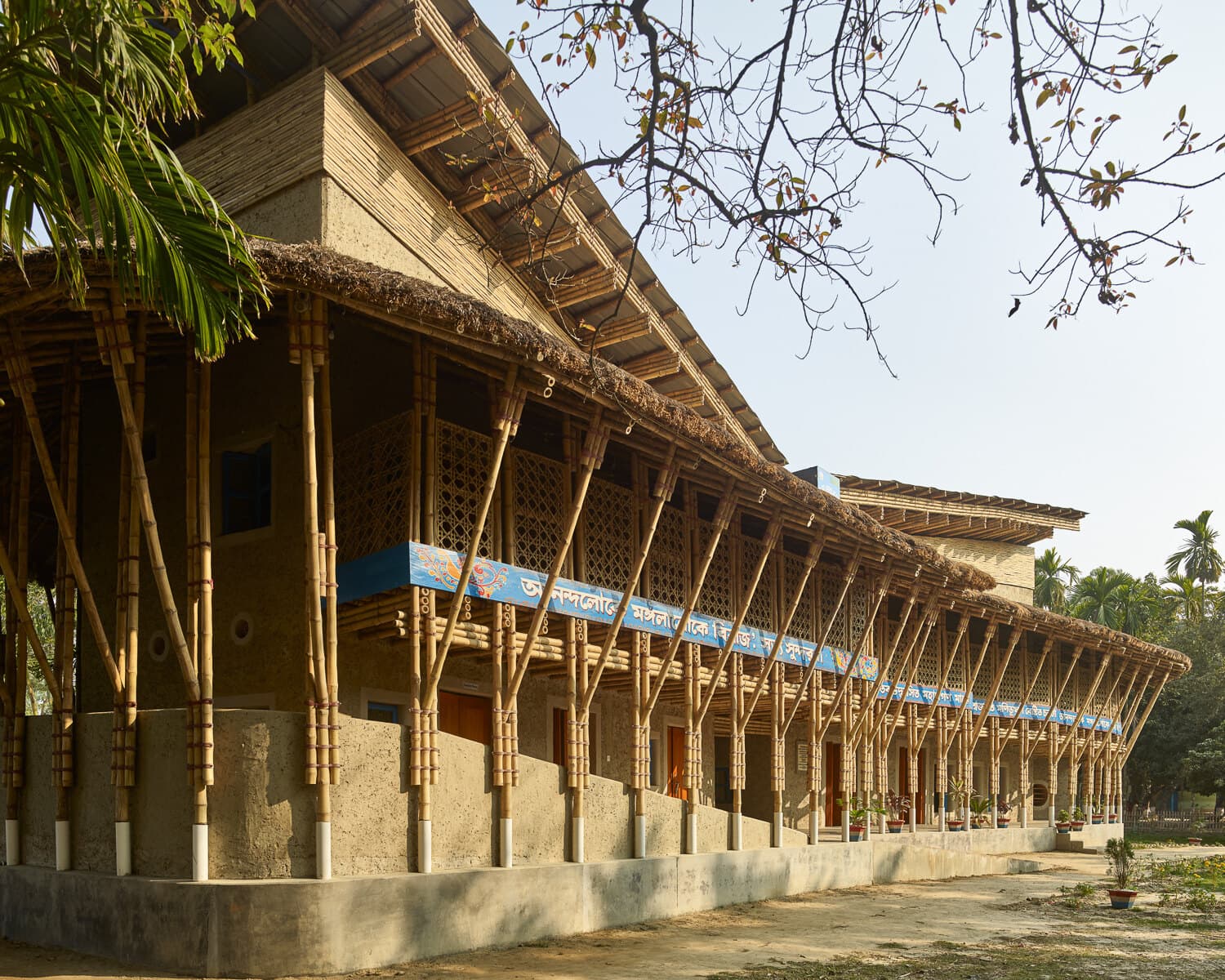 TFA-000037_Anandaloy_Rudrapur, Rudrapur, Bangladesh. 2011–2020. Photo: Kurt Hoerbst