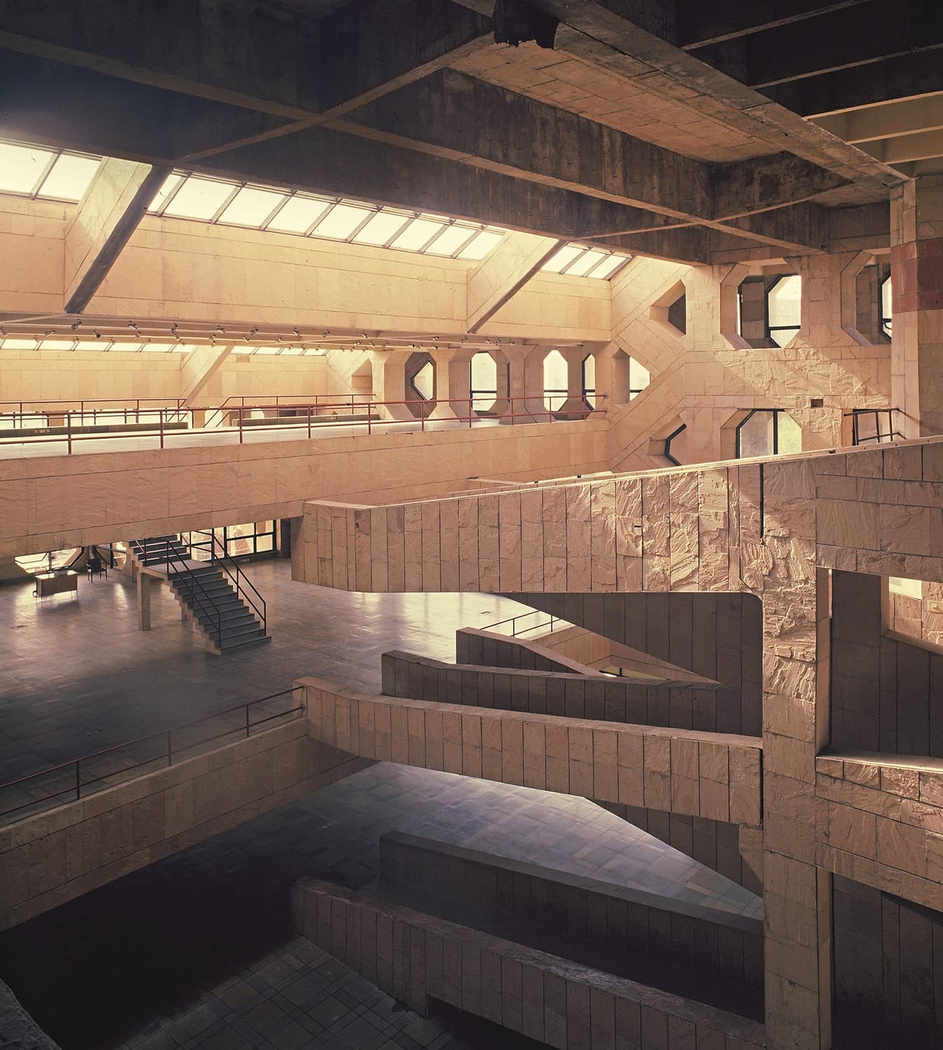 State Trading Corporation, New Delhi, India. 1981–1990. Photo: