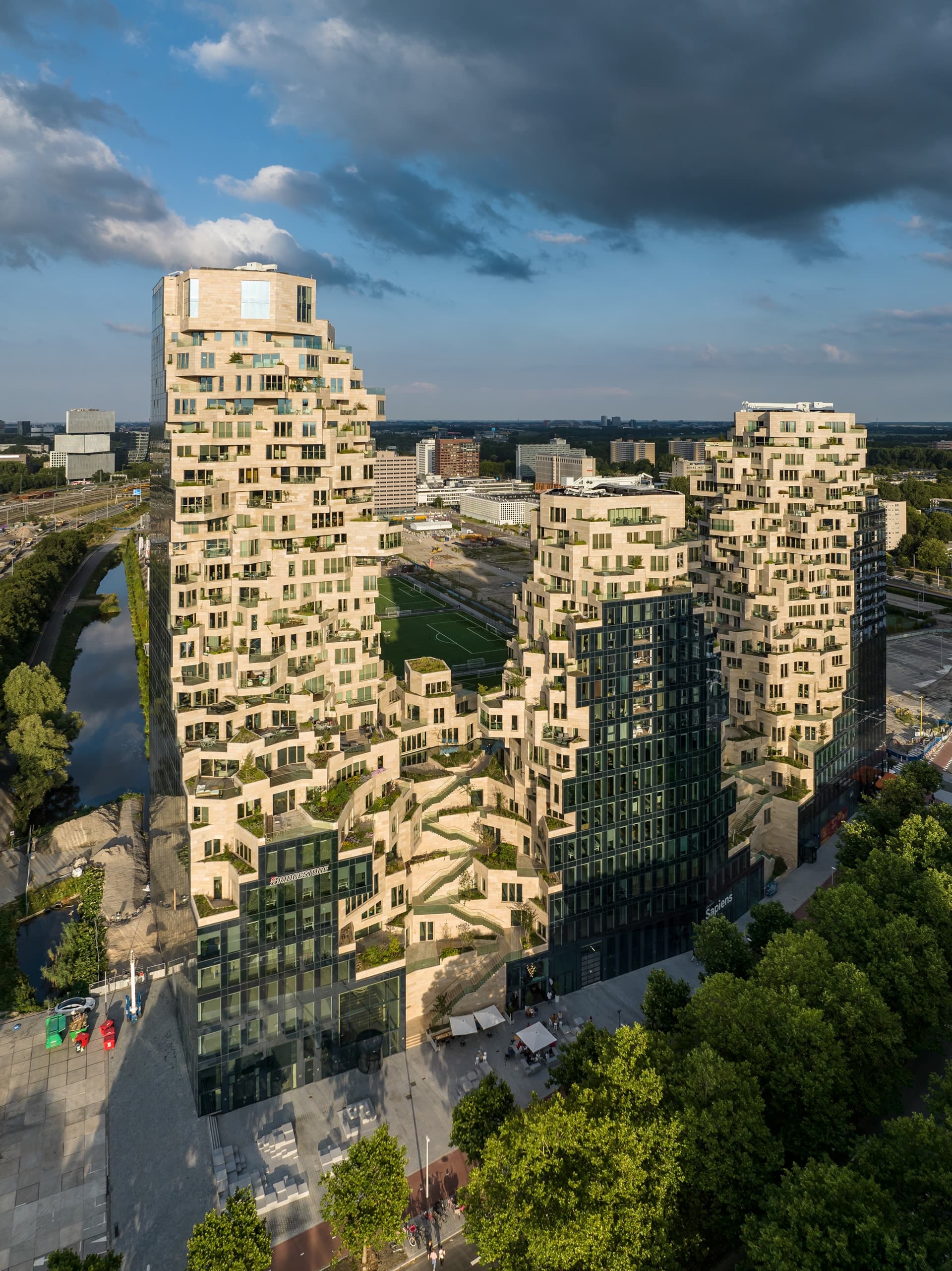 Valley, Amsterdam, Netherlands. 2021–2030. Photo: Ossip van Duivenbode